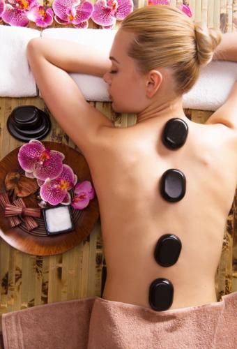masajes con piedras calientes en motril granada Servicios de Salón de Belleza