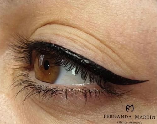 micropigmentacion eyeliner en Motril Granada Servicios de Salón de Belleza